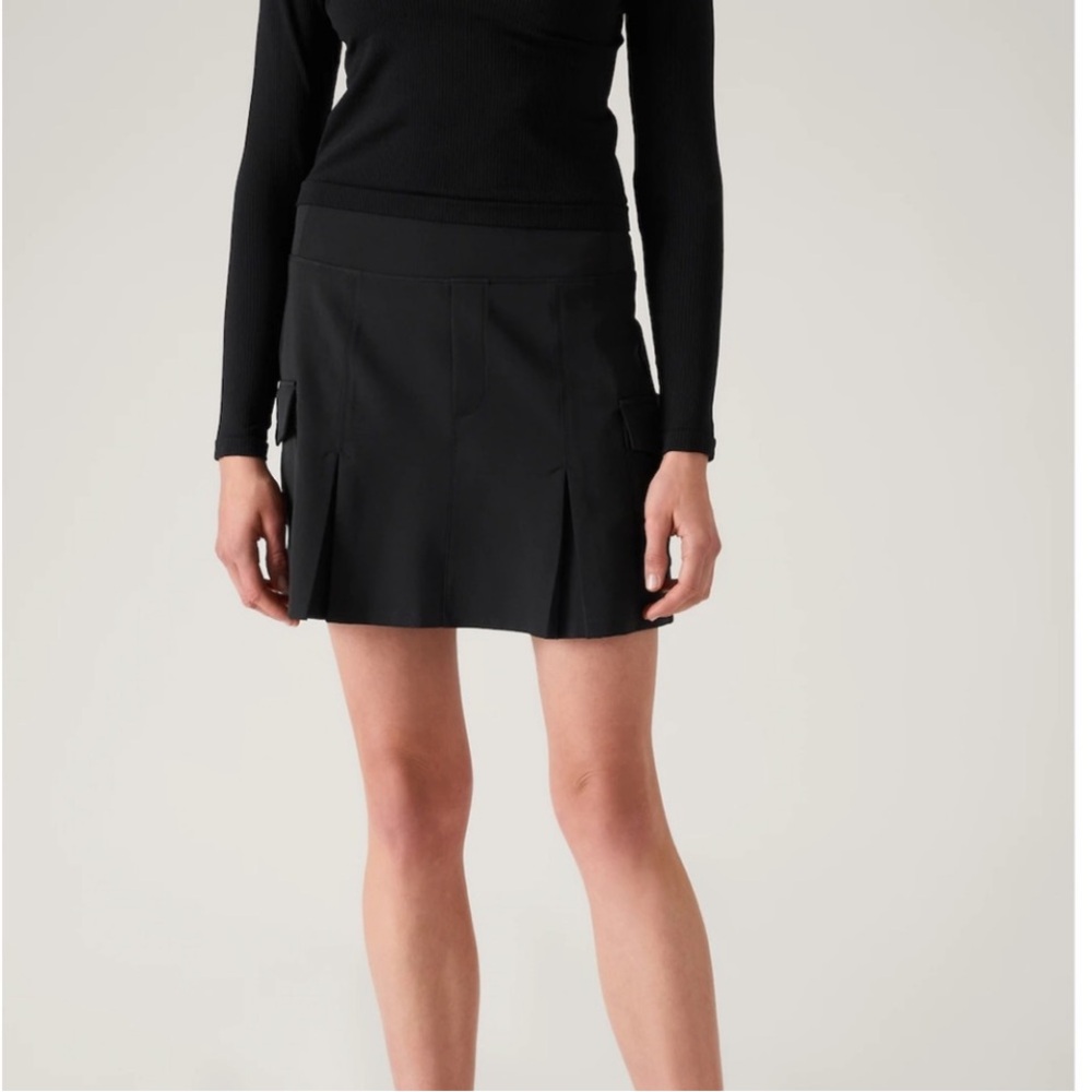 Athleta Endless High Rise Cargo Skort